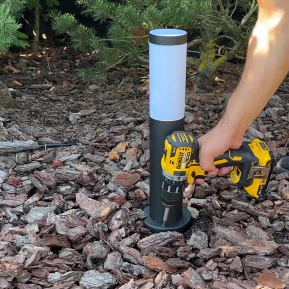 Skrūvpālis dārza apgaismojumam